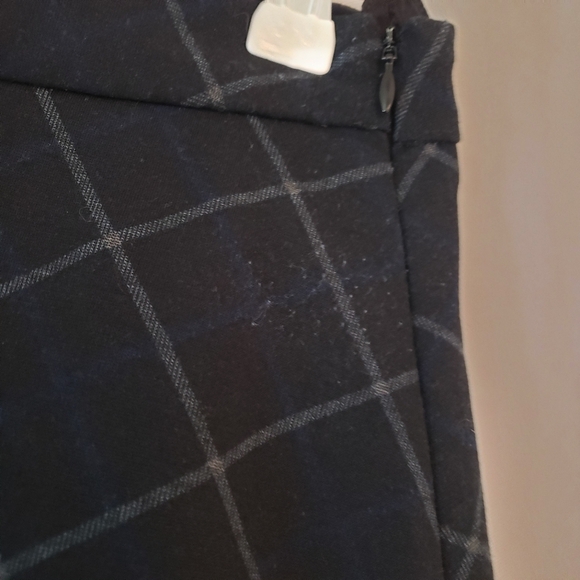 Mario Serrani Plaid A-Line Skater Style Skirt - Picture 2 of 3